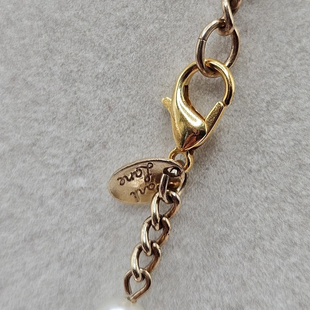 VINTAGE Park Lane Faux Pearl Cluster Pendant Gold Tone Beaded Necklace Signed
